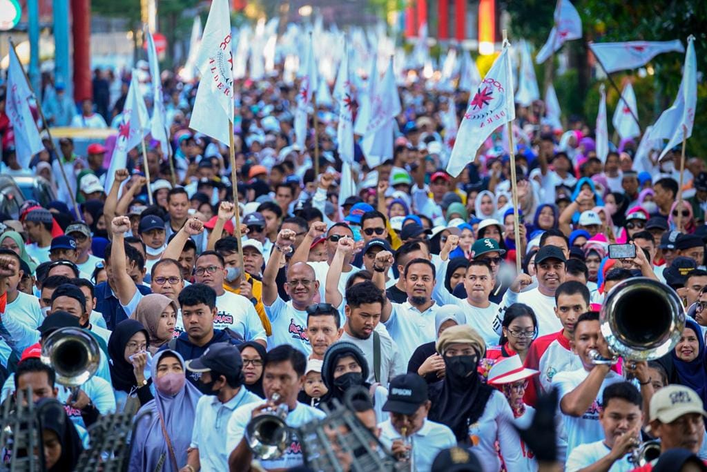 Gubernur Sulsel Jalan Sehat Bersama Anggota VI BPK, Dalam Rangka Memperingati 25 Tahun Reformasi